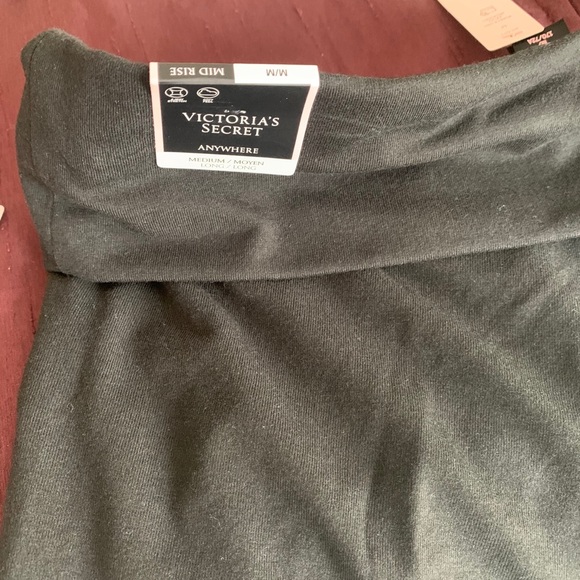Victoria Secret Leggings - Size M - Picture 5 of 5